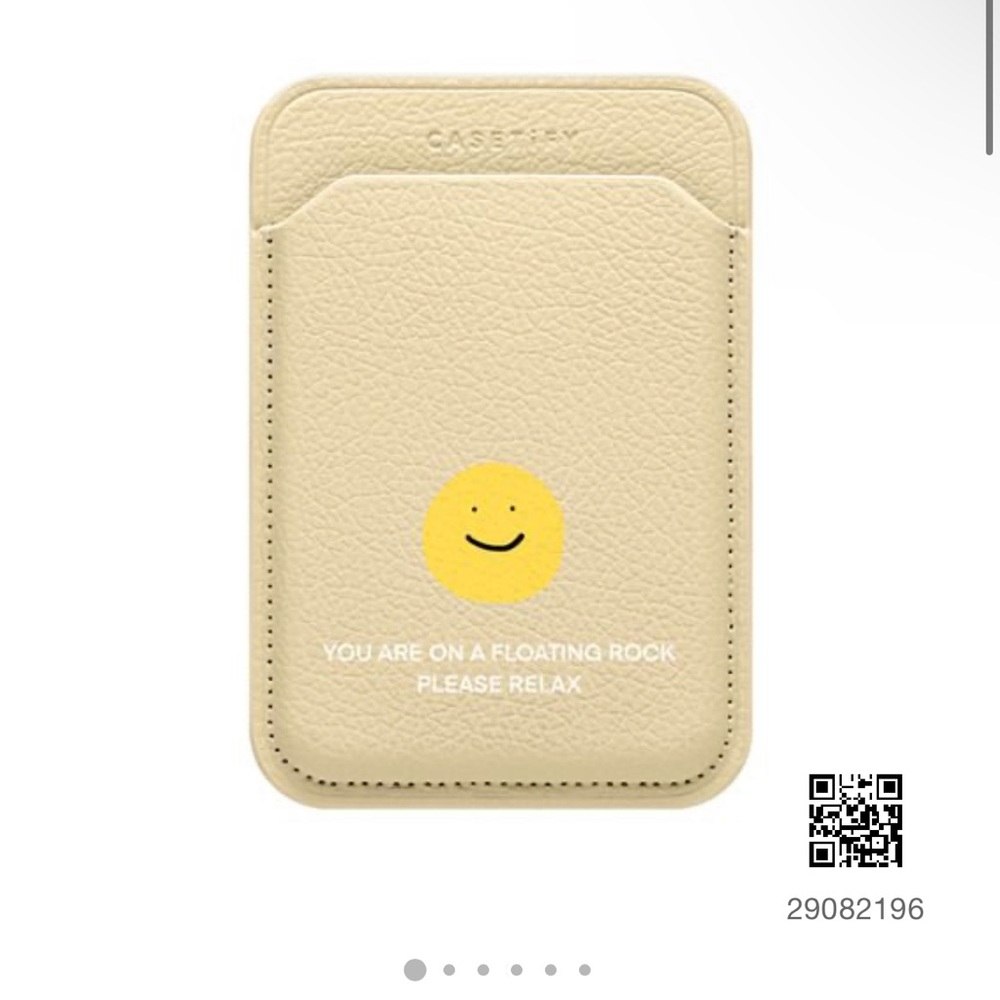 Casetify Floating Rock MagSafe Wallet